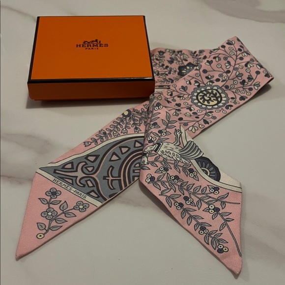 Hermes 'L'Arbre De Vie' Twilly Scarf - Picture 12 of 14
